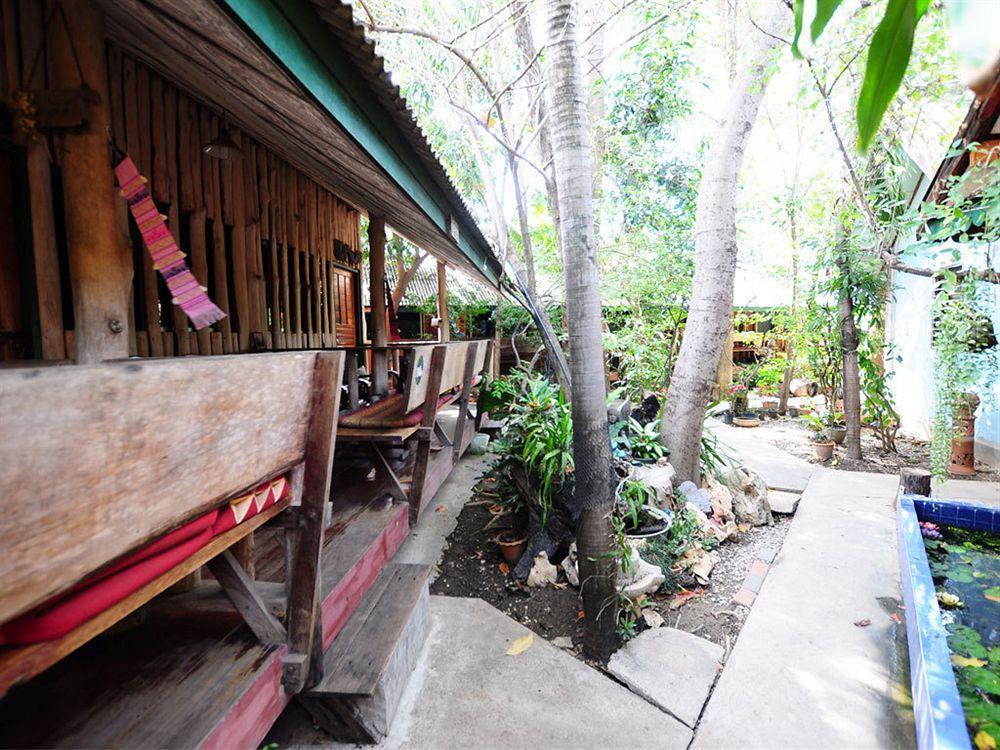Sukhothai Guest House Exterior foto